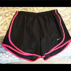 Nike tempo shorts running